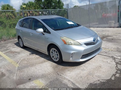 TOYOTA PRIUS V 2012