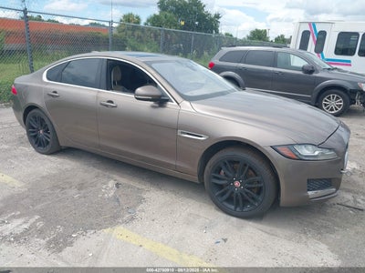 JAGUAR XF 2016