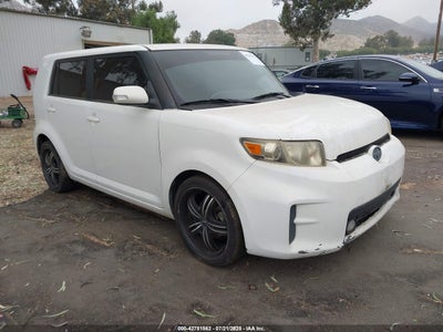 SCION XB 2011