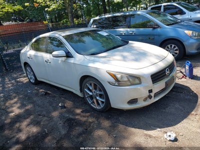 NISSAN MAXIMA 2011