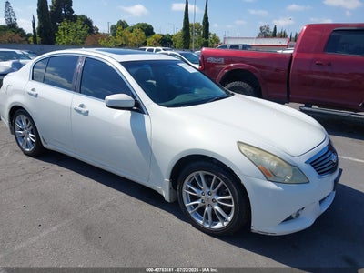 INFINITI G37 2012