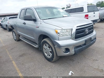 TOYOTA TUNDRA 2010