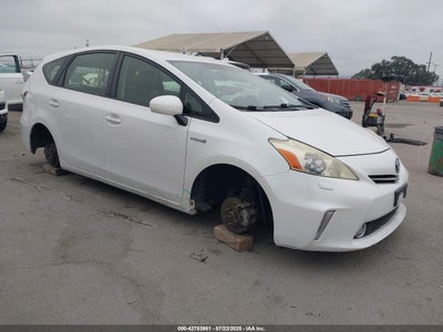 TOYOTA PRIUS V 2012
