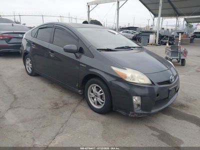 TOYOTA PRIUS 2011