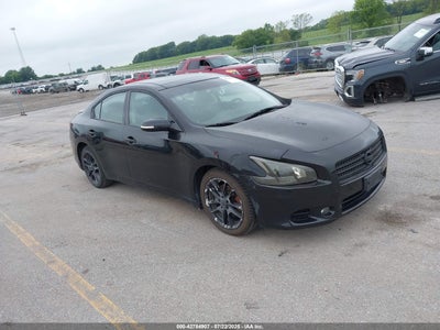 NISSAN MAXIMA 2010