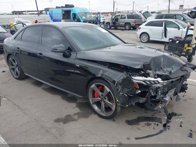 AUDI A4 2024