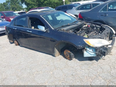 CHRYSLER 200 2011