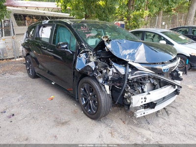 TOYOTA SIENNA 2024