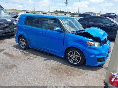 SCION XB 2011