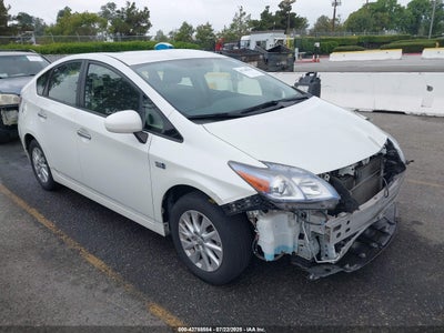 TOYOTA PRIUS PLUG-IN 2012