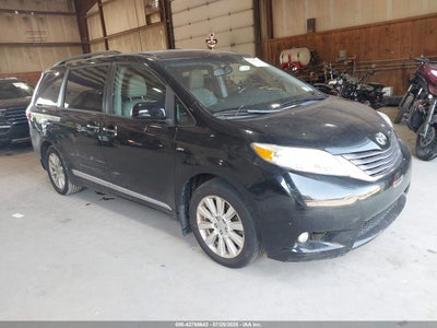 TOYOTA SIENNA 2017