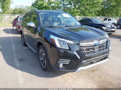 SUBARU FORESTER 2024
