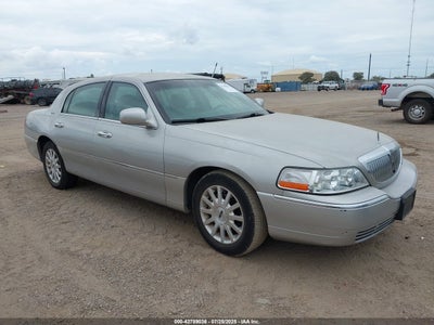 LINCOLN TOWN CAR 2007