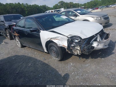 MITSUBISHI GALANT 2012