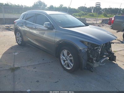 INFINITI QX30 2017