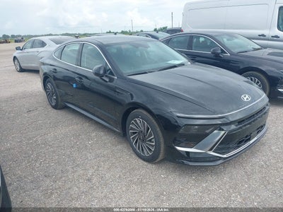 HYUNDAI SONATA HYBRID 2025