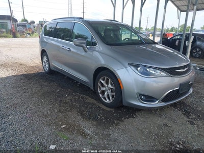 CHRYSLER PACIFICA 2017