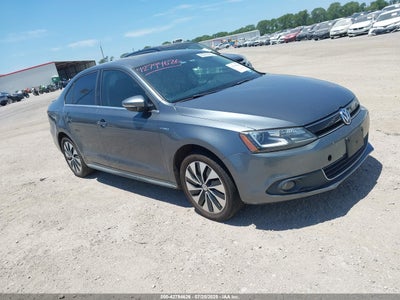VOLKSWAGEN JETTA HYBRID 2013