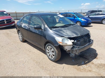 TOYOTA YARIS 2012
