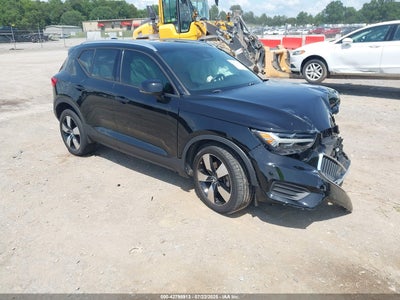 VOLVO XC40 2020