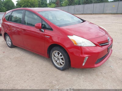 TOYOTA PRIUS V 2014