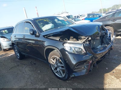 MERCEDES-BENZ GLC 300 2019
