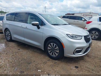CHRYSLER PACIFICA HYBRID 2023