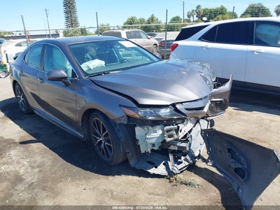 TOYOTA CAMRY 2021