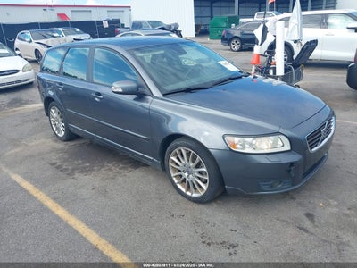 VOLVO V50 2009