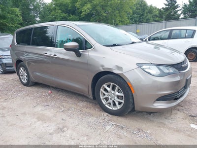 CHRYSLER PACIFICA 2017