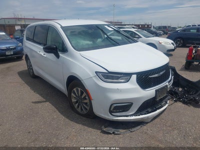 CHRYSLER PACIFICA HYBRID 2024