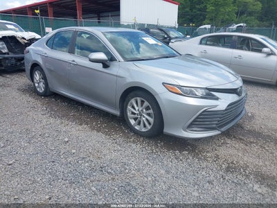 TOYOTA CAMRY 2021