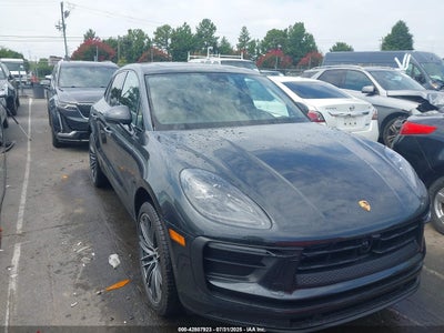 PORSCHE MACAN 2024