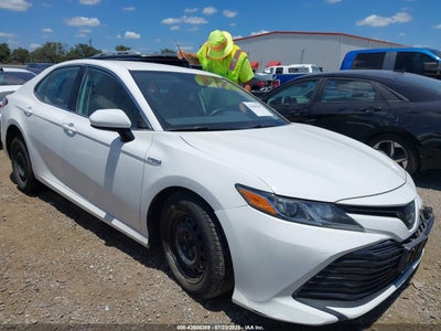 TOYOTA CAMRY HYBRID 2019