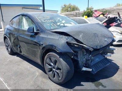 TESLA MODEL Y 2025