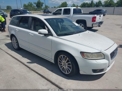 VOLVO V50 2010