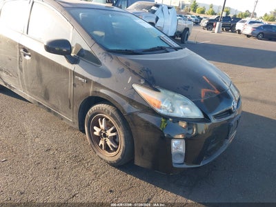 TOYOTA PRIUS 2011