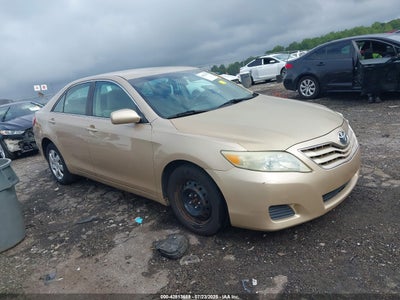 TOYOTA CAMRY 2010