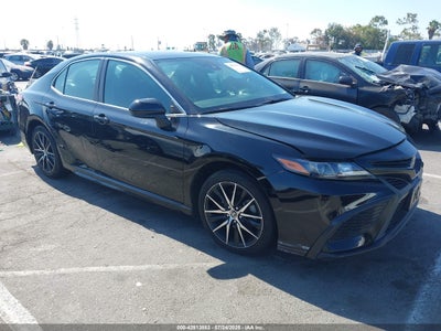 TOYOTA CAMRY 2021