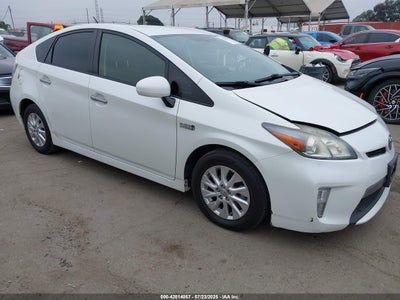 TOYOTA PRIUS PLUG-IN 2014