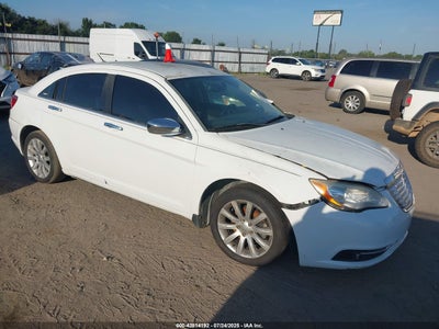 CHRYSLER 200 2011