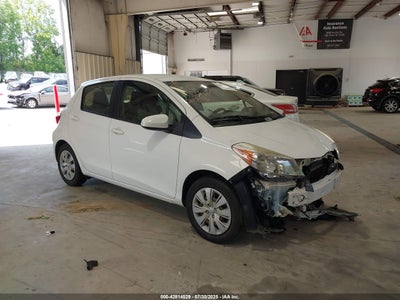TOYOTA YARIS 2012