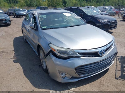 TOYOTA AVALON HYBRID 2015