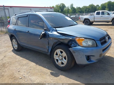 TOYOTA RAV4 2010