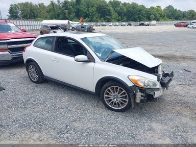 VOLVO C30 2011