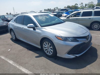 TOYOTA CAMRY 2018