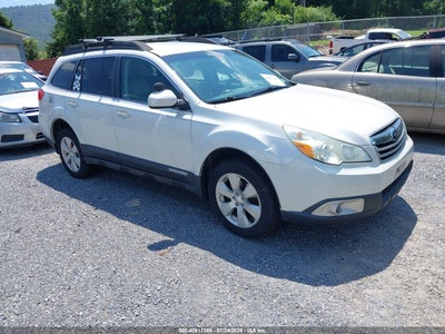 SUBARU OUTBACK 2011