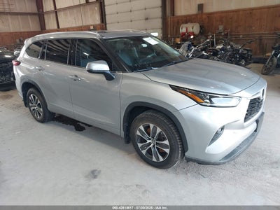 TOYOTA HIGHLANDER 2021