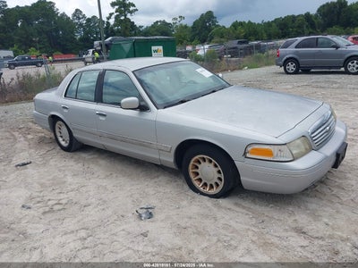 FORD CROWN VICTORIA 2000