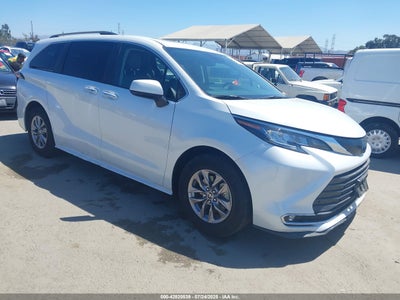 TOYOTA SIENNA 2022